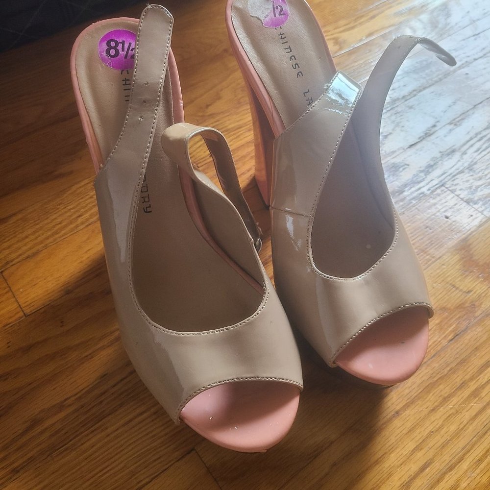 Platform heel shoe